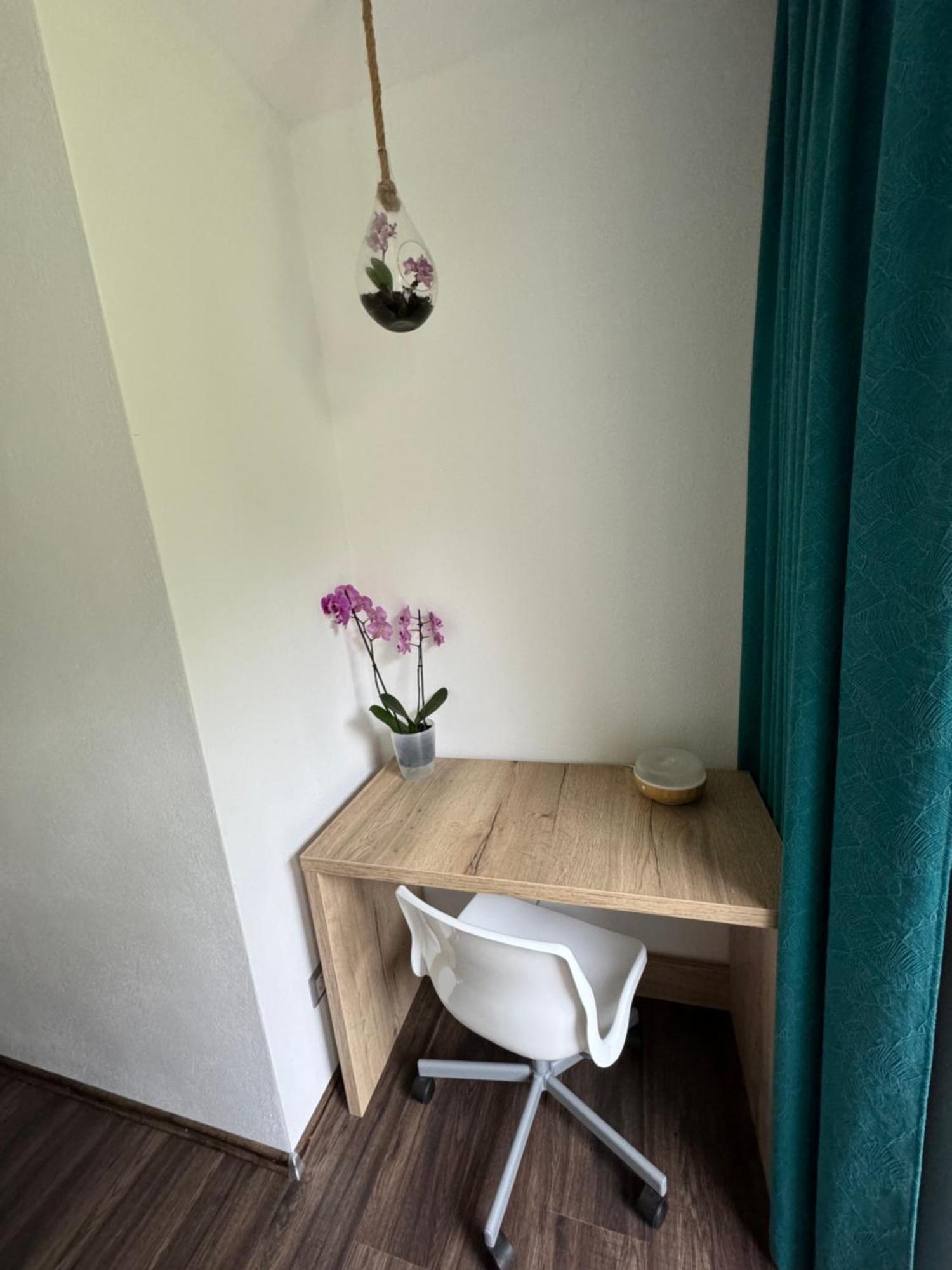 Zuzo Flat Stare Koliesko 96 Apartman Deménvölgy Kültér fotó